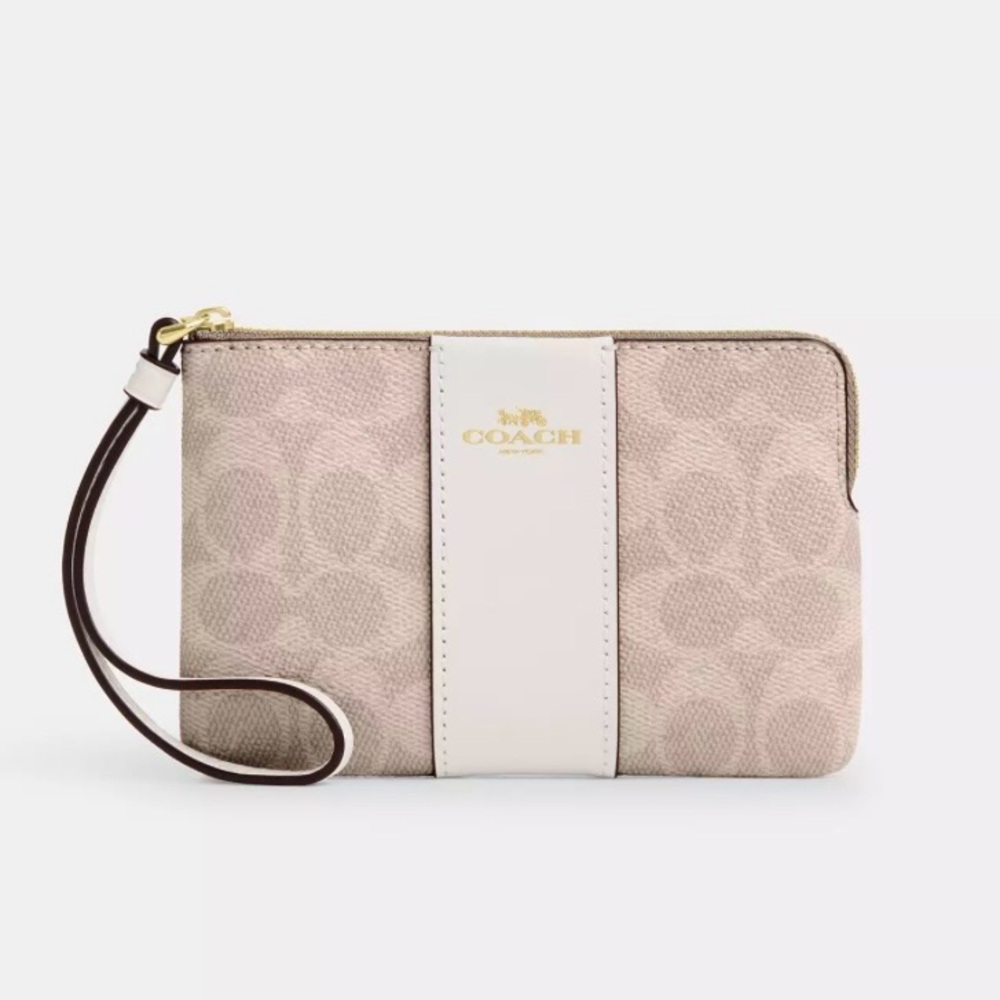 Coach Outlet Corner Zip Wristlet